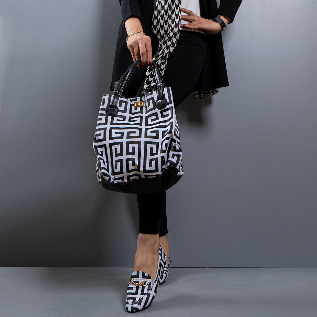 ست كيف و كفش مشكي سفيدطرح دار مدلDavina