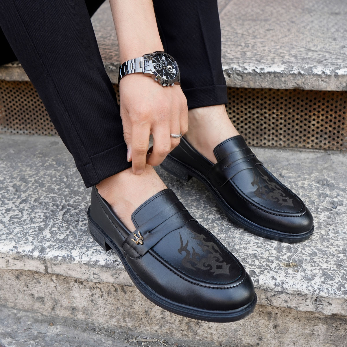 کالج مردانه طرح دار مشکی مدل Harin