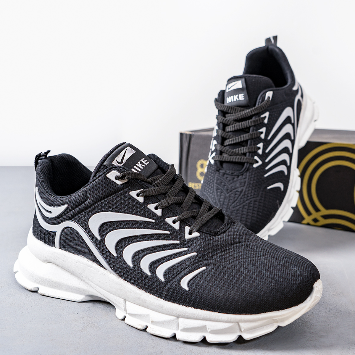 كفش مردانه مدل iham رنگ مشكي سفيد