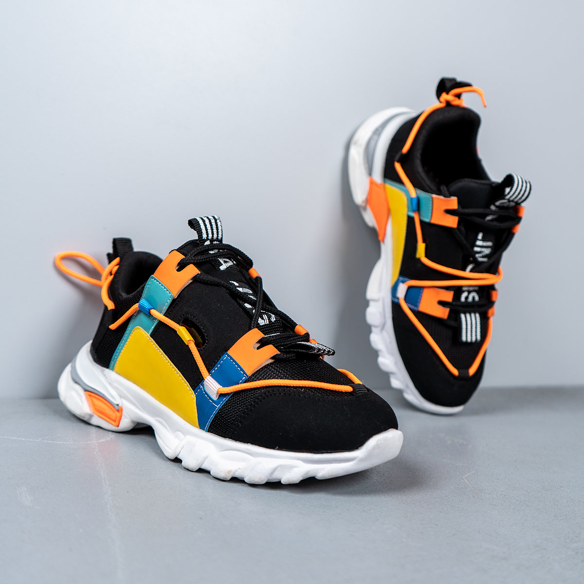 کفش ورزشی دخترانه مشکی مدل Ruby