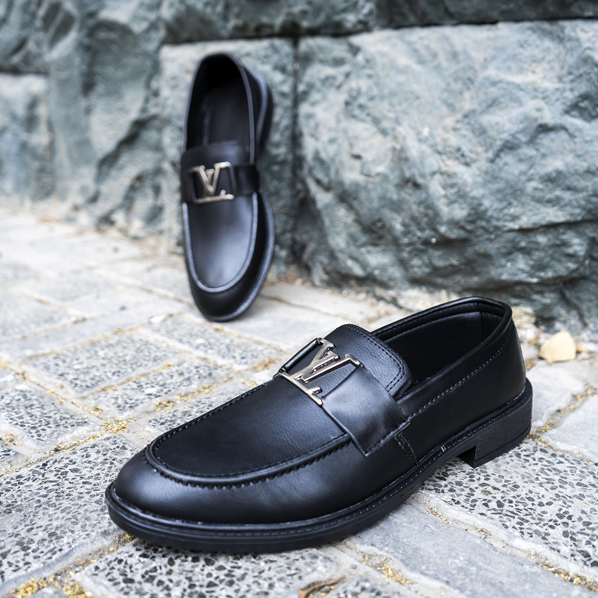 كالج مردانه مشكي  LV مدل Harbet