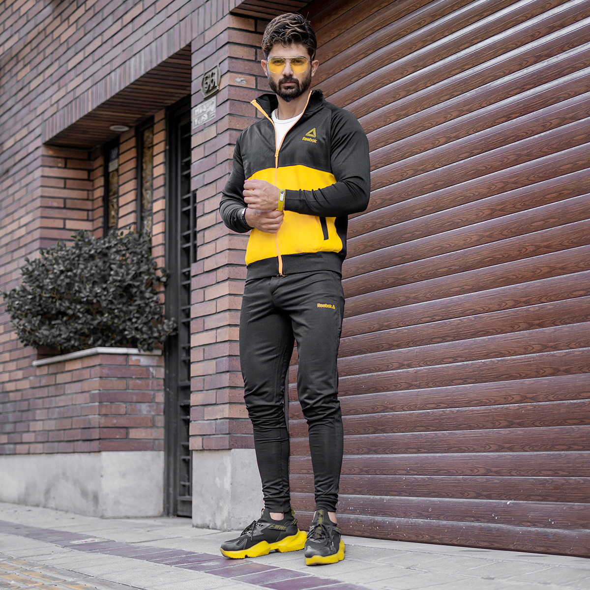 ست سوئیشرت شلوار Reebokمردانه مشکی زرد مدل Anil