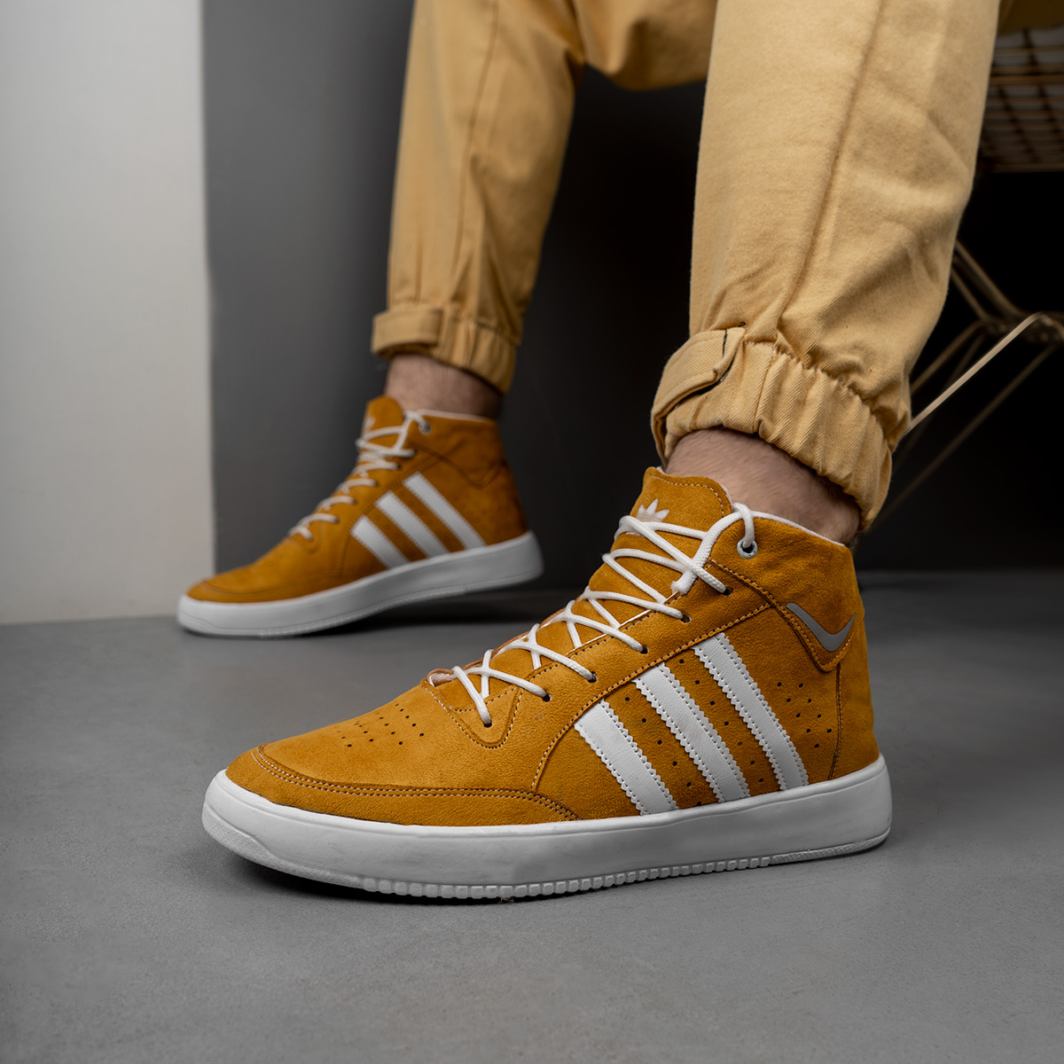 نیم بوت Adidas مردانه عسلی مدلsanil