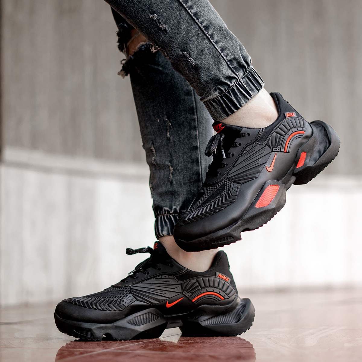 کفش مردانه نایک مشکی قرمز مدل FANTON