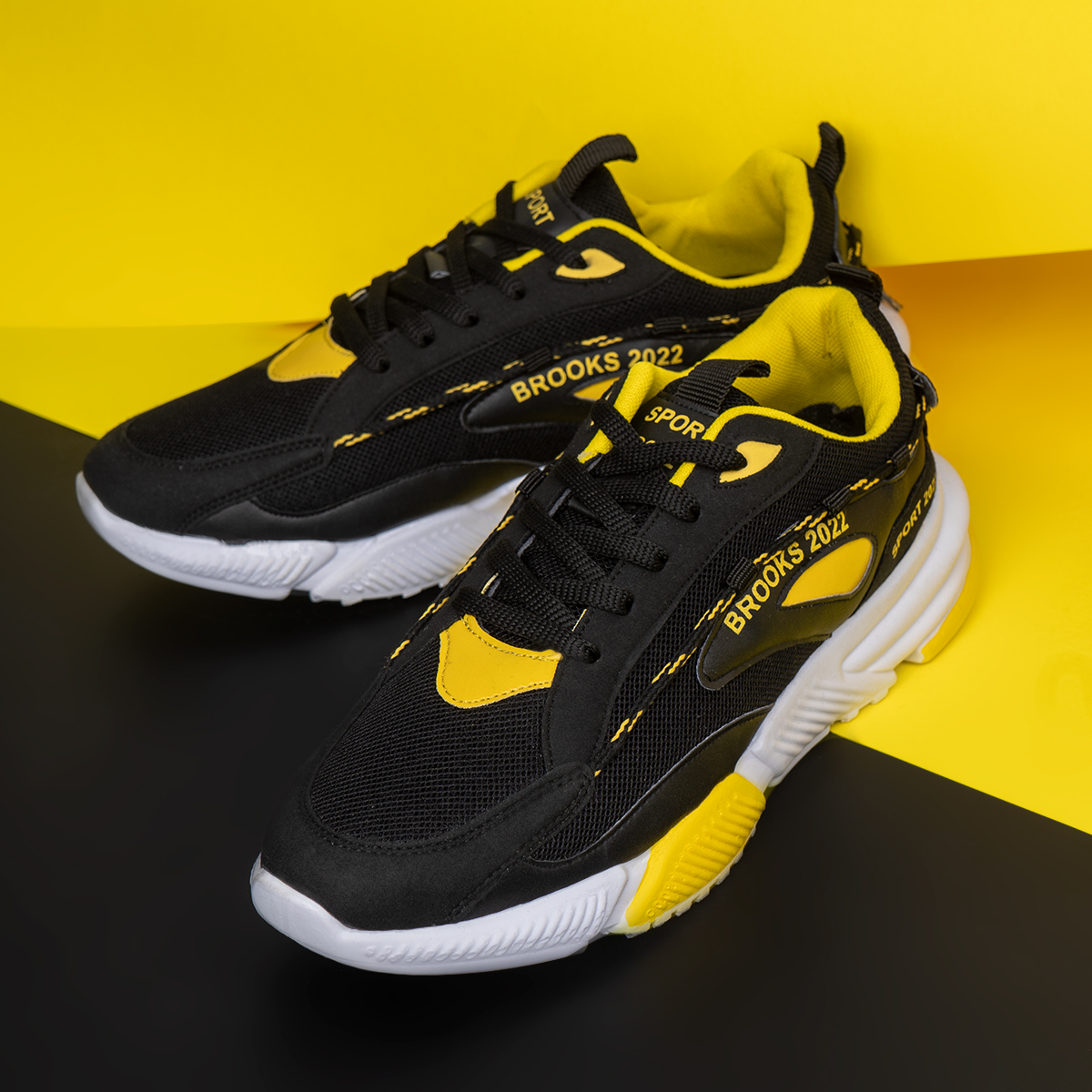 کفش مردانه مشکی زرد مدل BROOKS