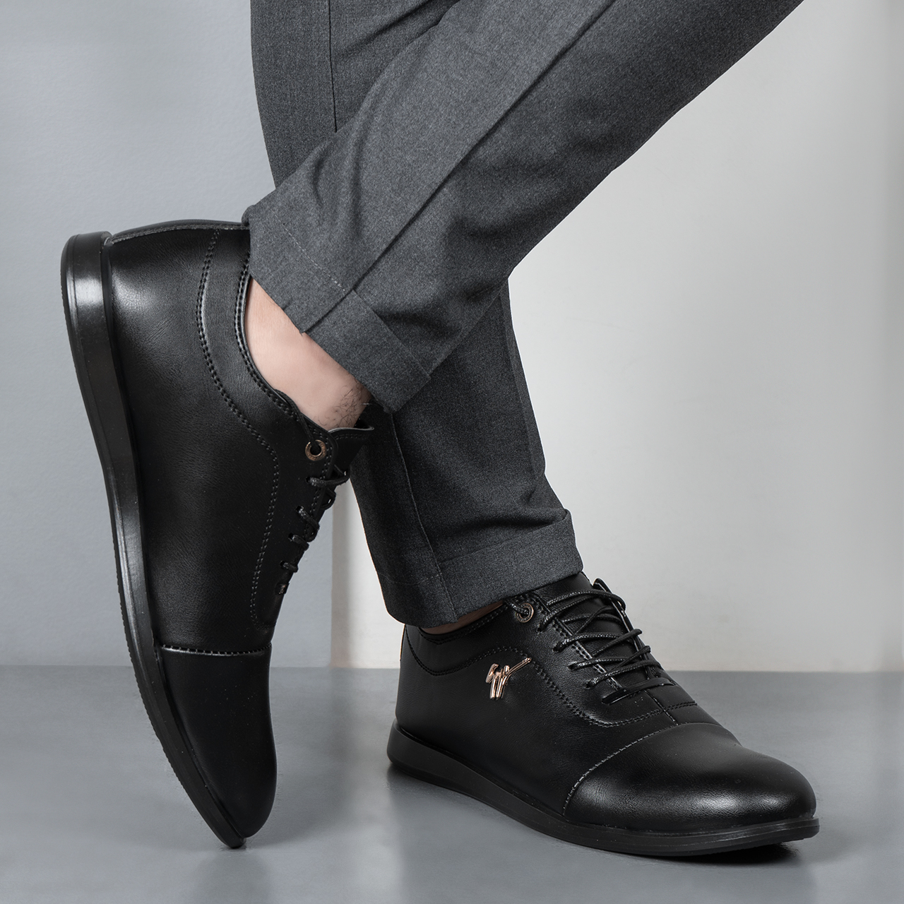 کفش تخت مردانه مشکی مدل Adrin