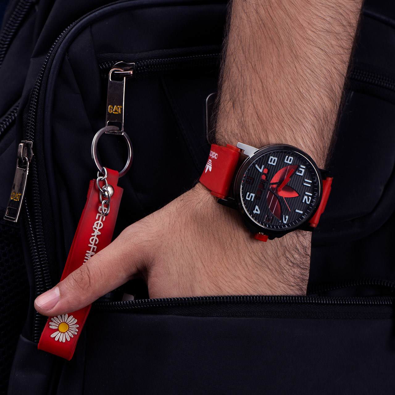 ساعت مچی آدیداس قرمز مدل E51