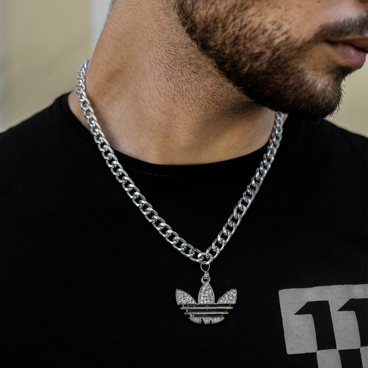 گردنبند آویز دار آدیداس نقره ای مردانه مدل A40