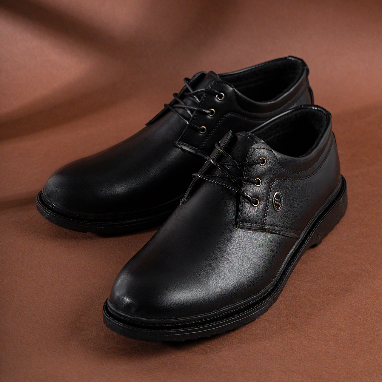 کفش تخت مشکی بندی مردانه مدل Romax