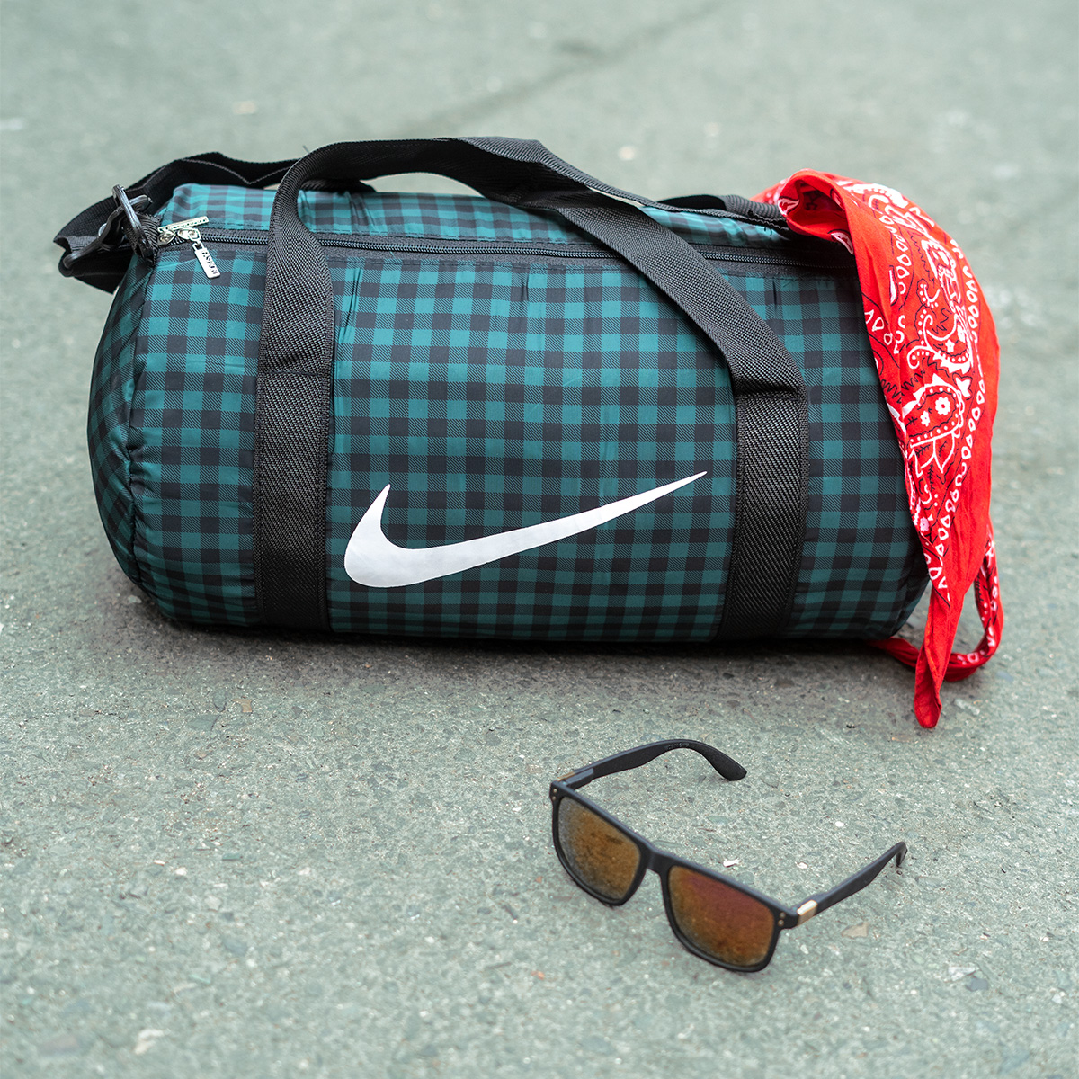 ساک ورزشی Nike چهارخونه سبز مدل Arman