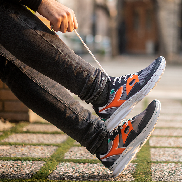 کفش ورزشی (T) مردانه مشکی نارنجی مدل BERTA