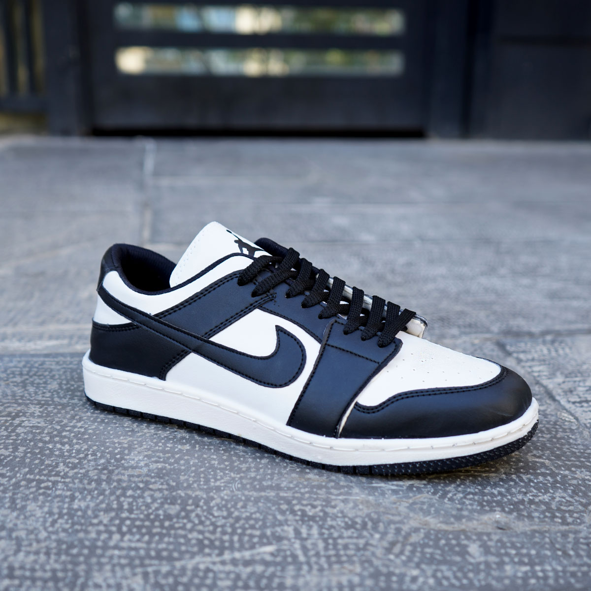 کفش مردانه مشکی سفید ساق کوتاه مدل D43