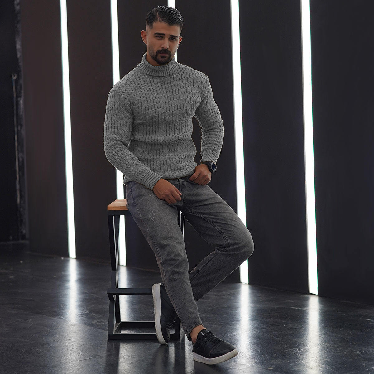 پلیوربافت مردانه طوسی یقه اسکی مدل Pouyan