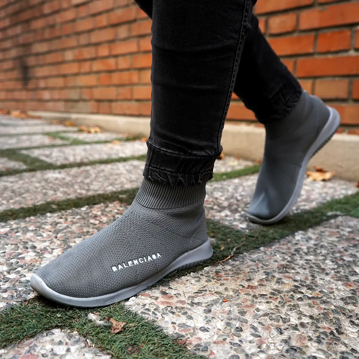 کفش Balenciaga مردانه طوسی مدل B66