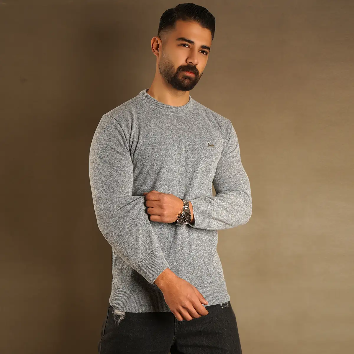 پلیور یقه گرد پوما طوسی مدل Danyal