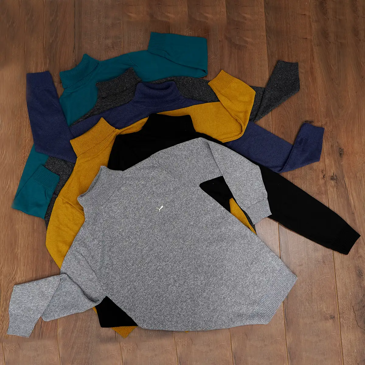 پلیور یقه اسکی پوما آبی مدل Daryoosh