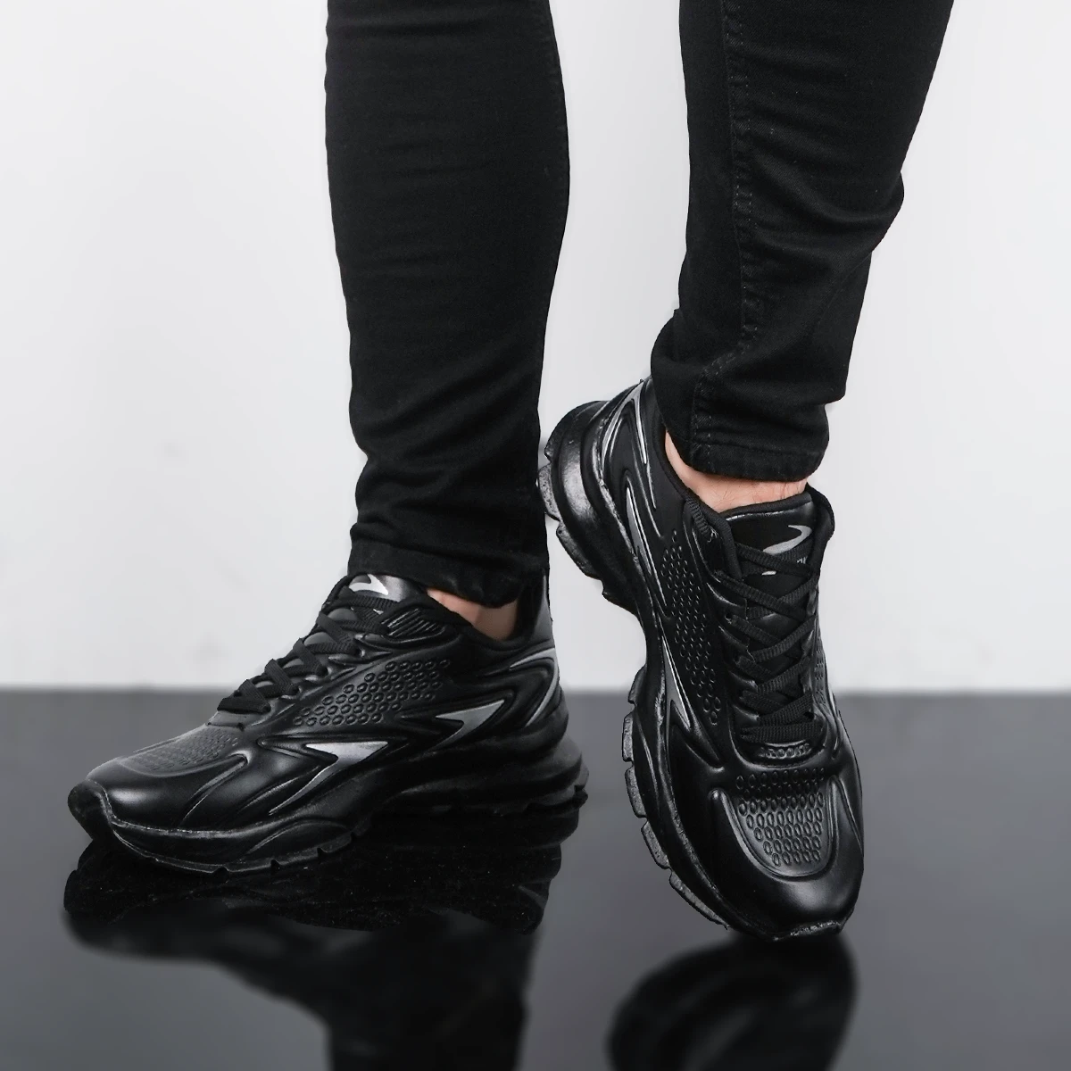 کفش ورزشی مردانه مشکی طوسی مدل W996