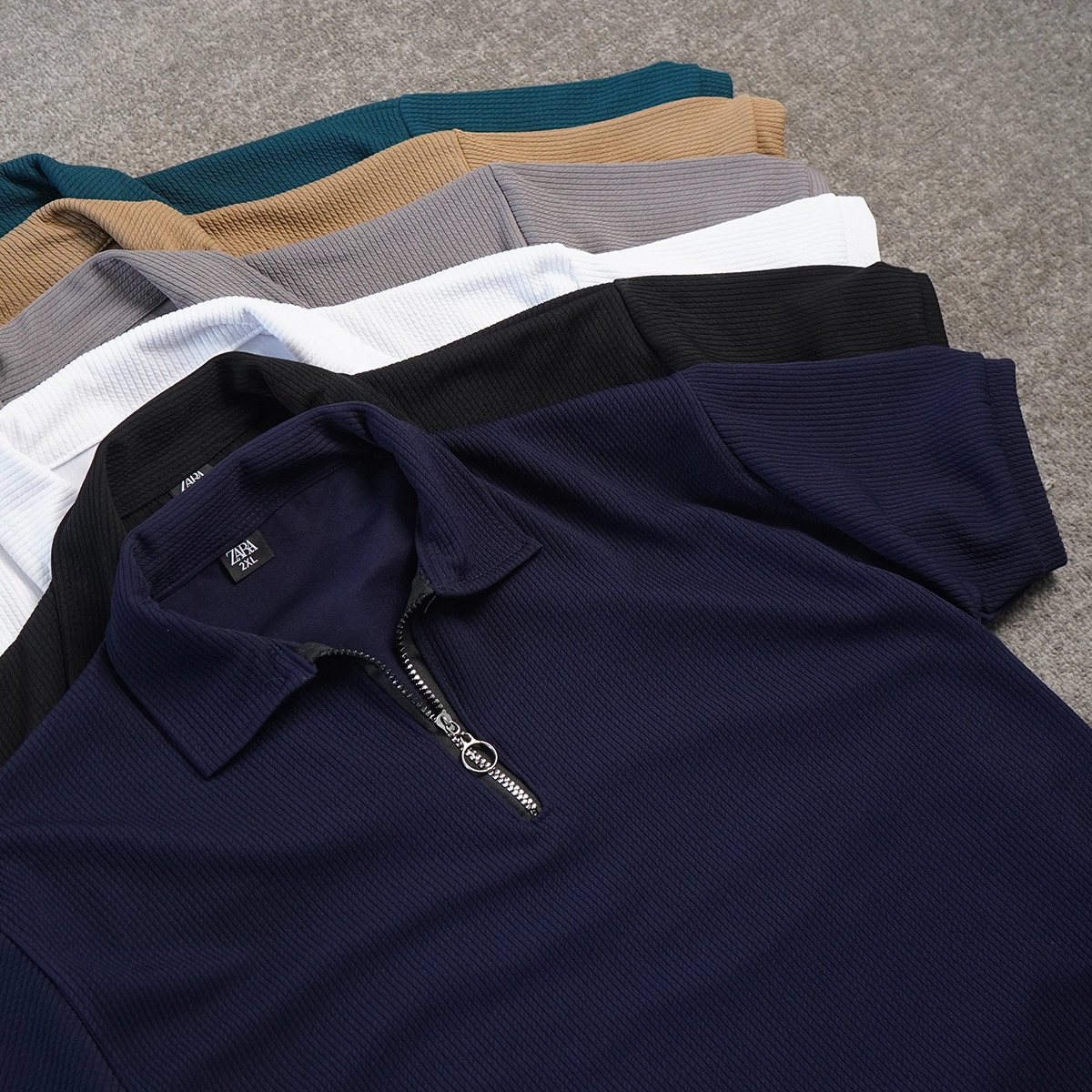 تیشرت مردانه یقه زیپ دار کرم مدل Arban