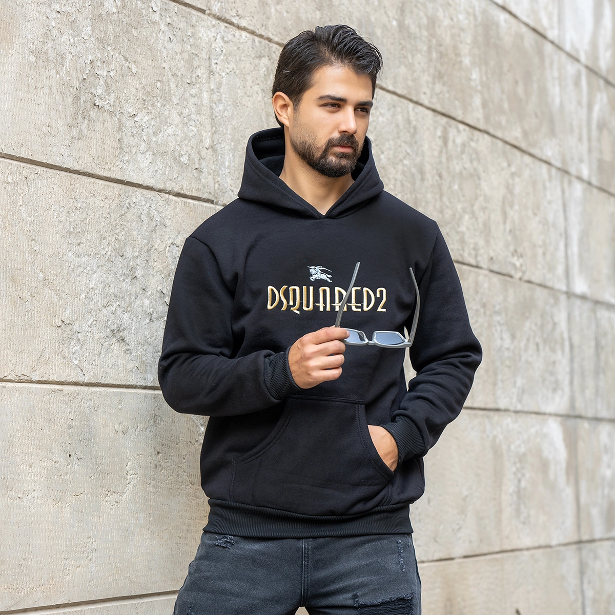 هودی مردانه مشکی DSQUARED2 مدلBehrad