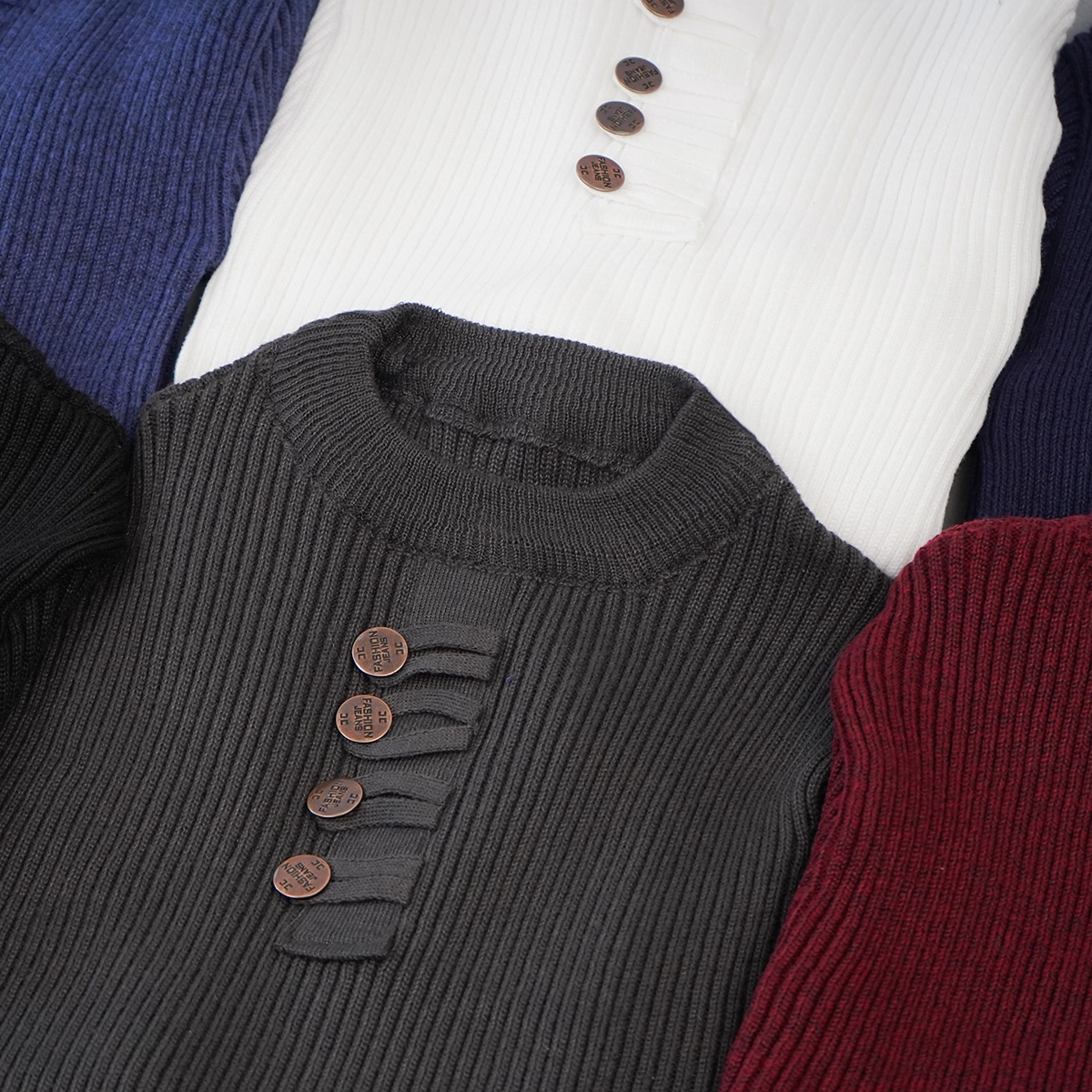 بافت مردانه سفید مدل دکمه ای