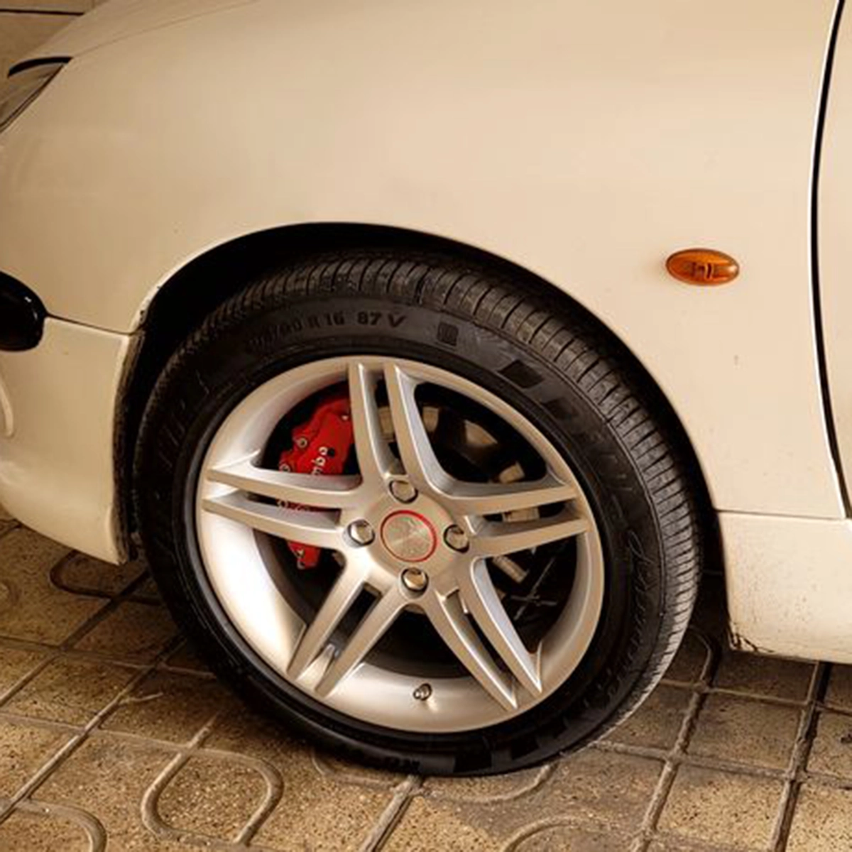 کاور لنت مدل Brembo