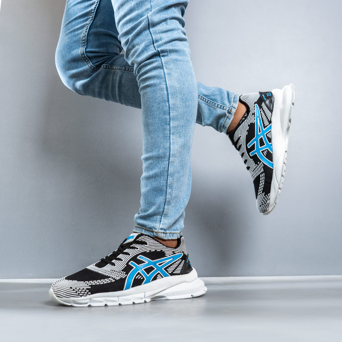 کفش ورزشی Asics مردانه مدل coloma