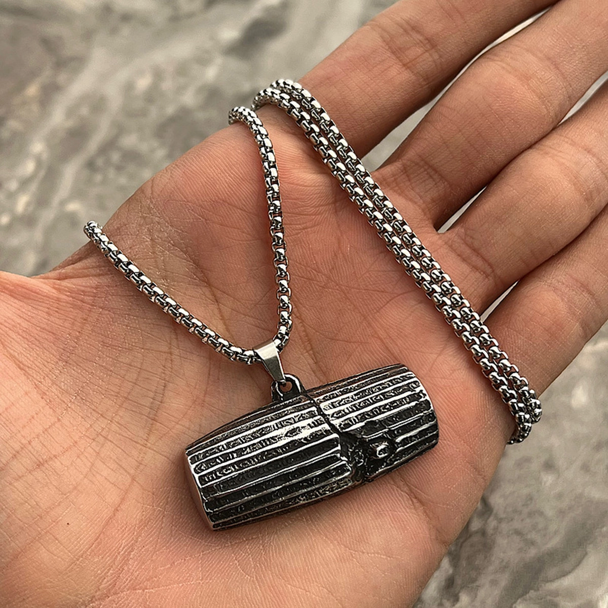 گردنبند منشور کوروش